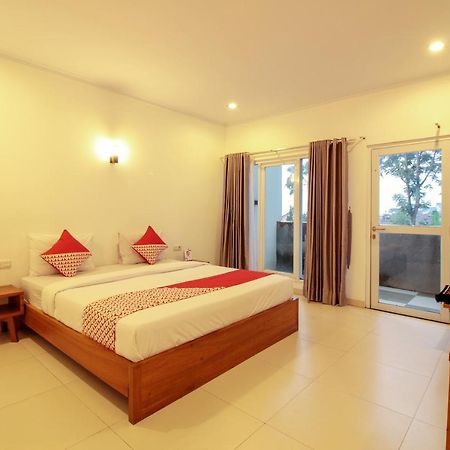 למבאנג Oyo 396 Tibrae Residence Syariah מראה חיצוני תמונה