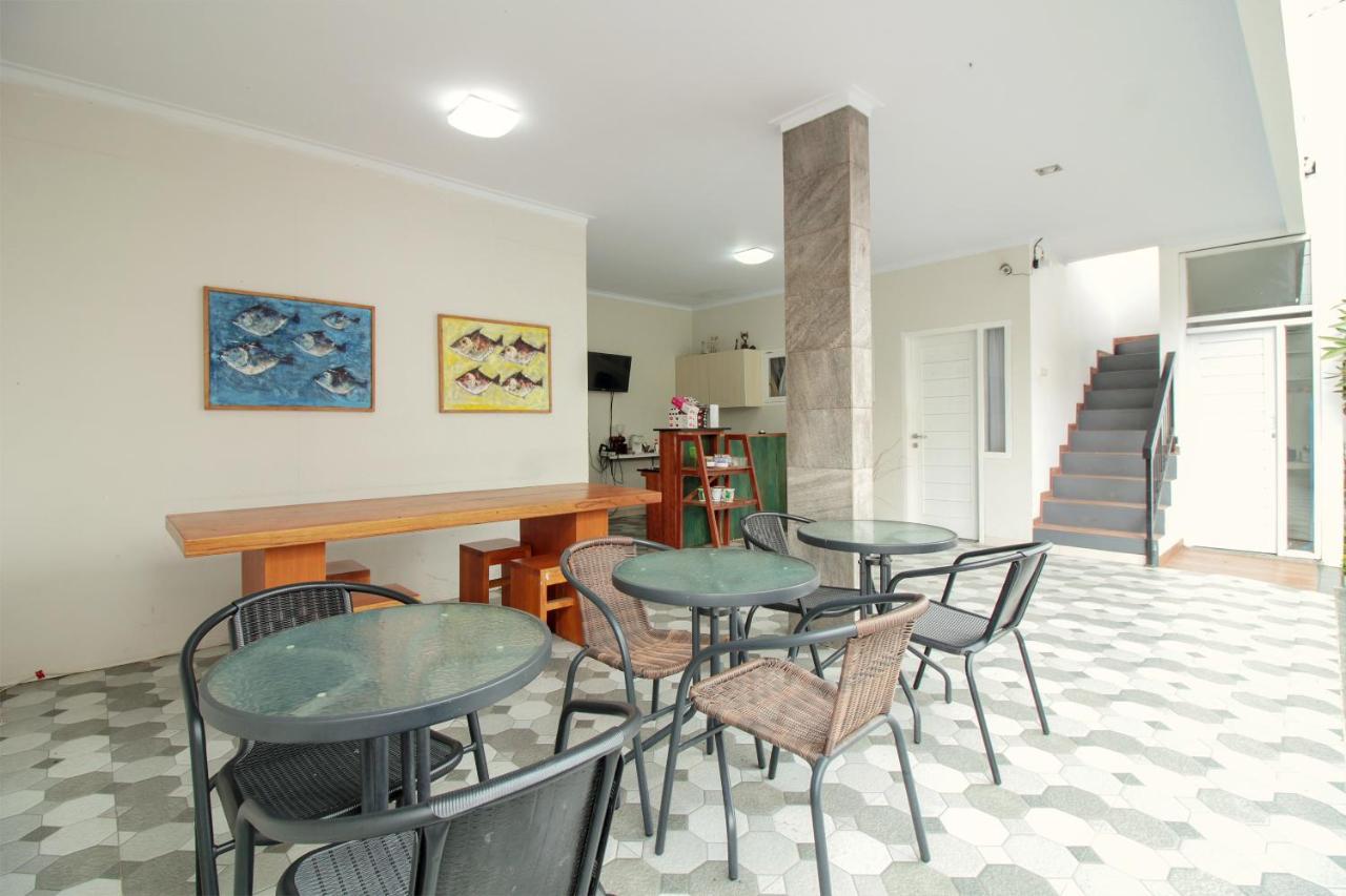 למבאנג Oyo 396 Tibrae Residence Syariah מראה חיצוני תמונה