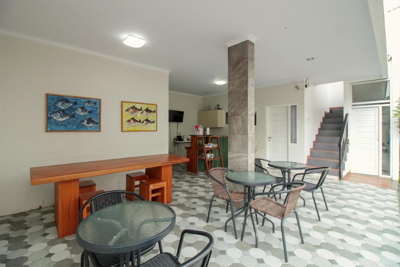 למבאנג Oyo 396 Tibrae Residence Syariah מראה חיצוני תמונה